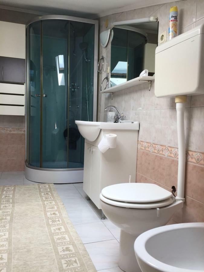 Blue Moon Apartments Риека Экстерьер фото